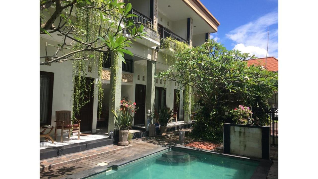 Pujihouse One Appartement Legian Buitenkant foto