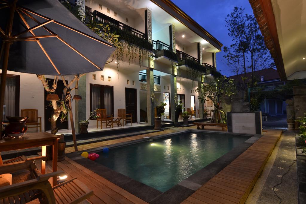 Pujihouse One Appartement Legian Buitenkant foto