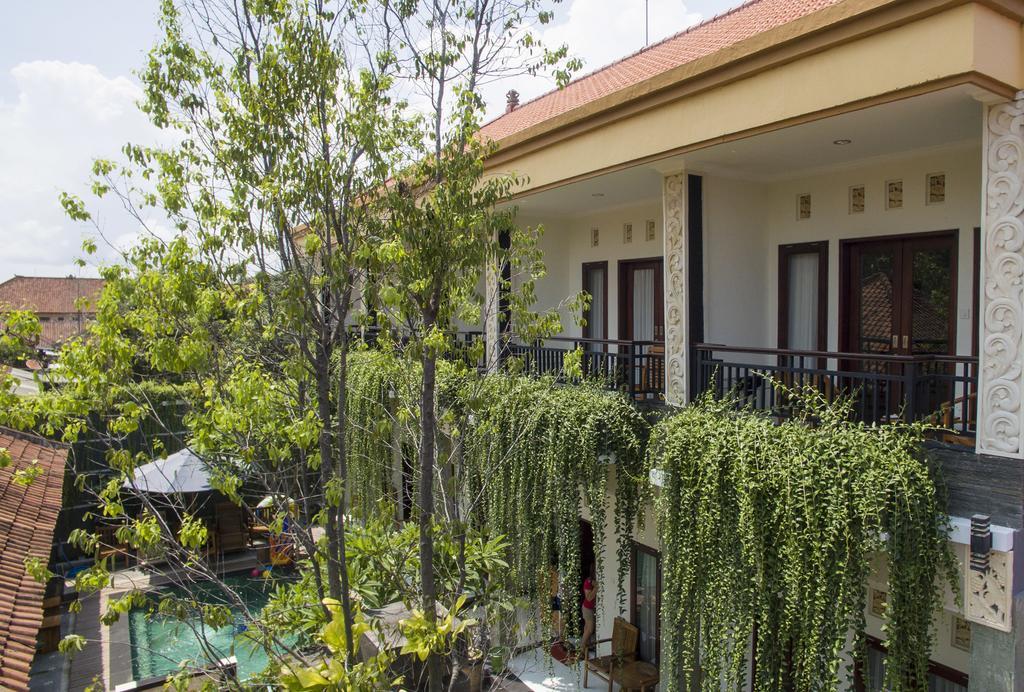 Pujihouse One Appartement Legian Buitenkant foto